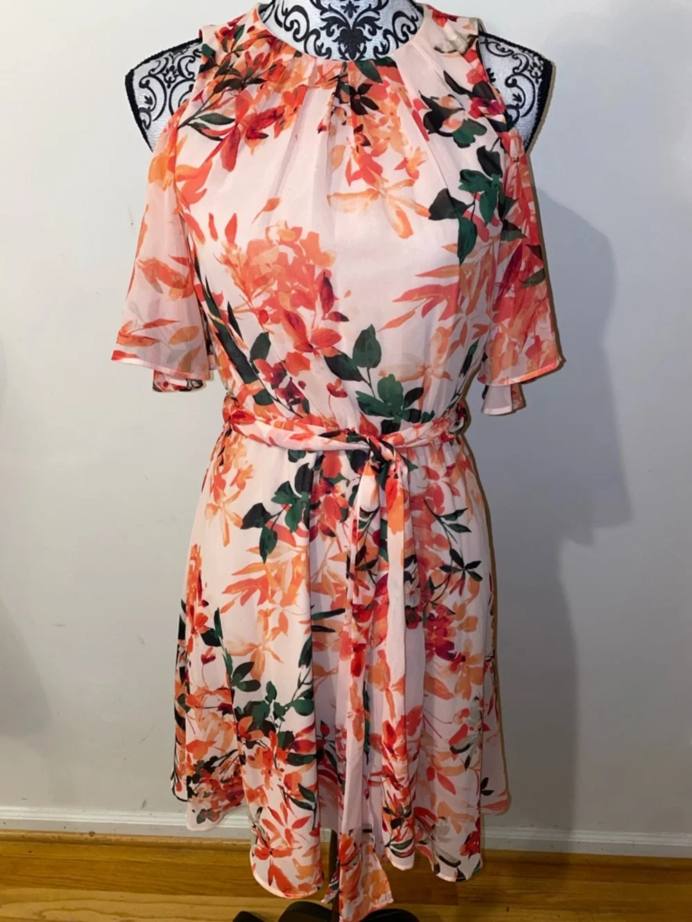Calvin Klein Irmina Peach-Pink Floral Cold-Shoulder Belted Mini Dress Size 2 - Picture 2 of 16